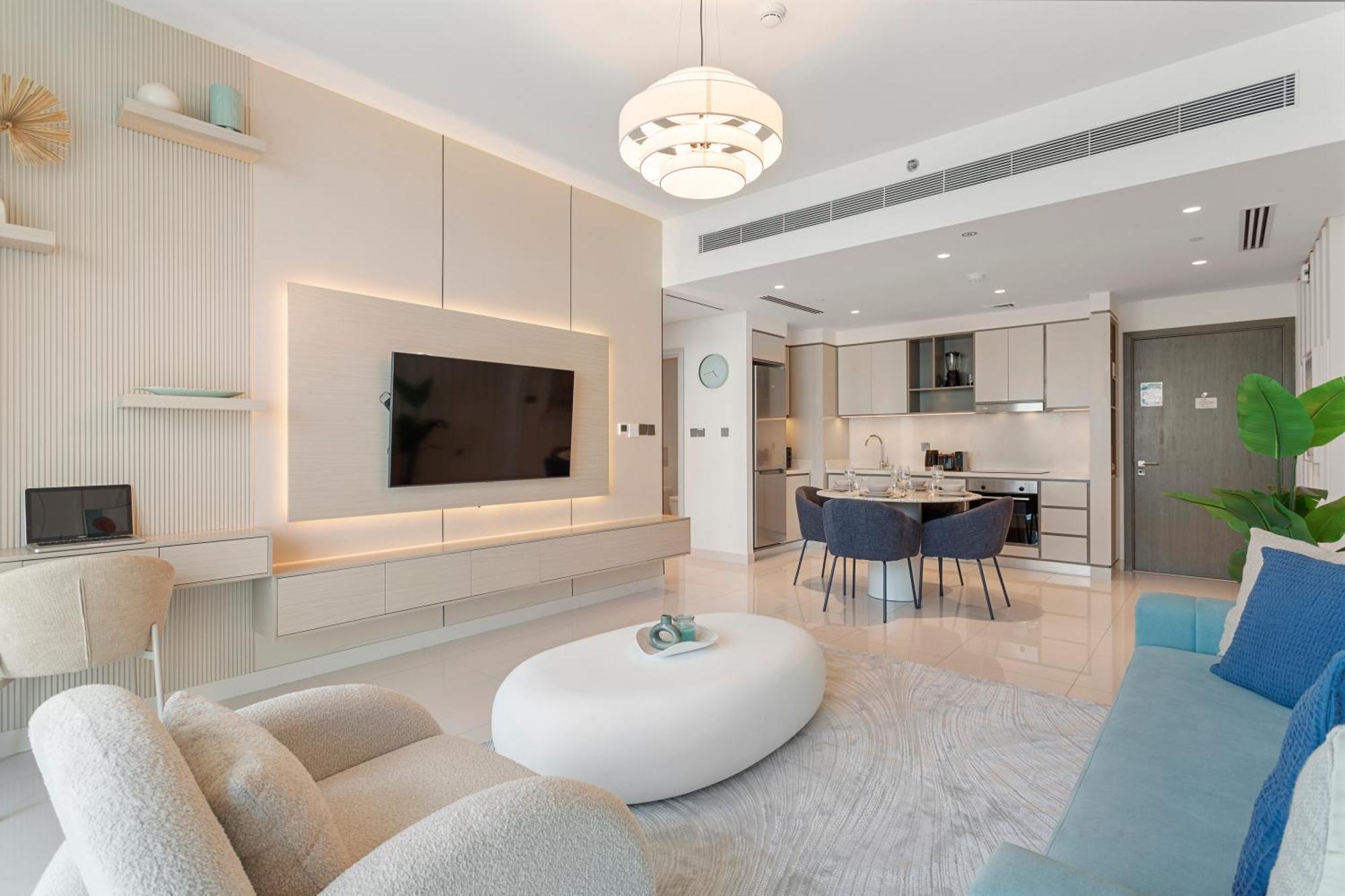 Luxury House With Mesmerizing Skyline View * Dubai