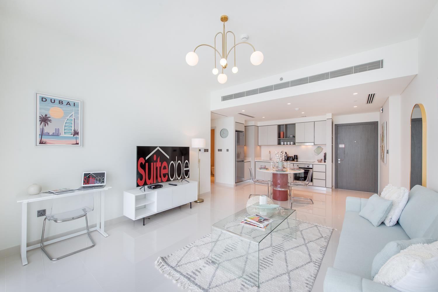Luxury House With Mesmerizing Skyline View *
